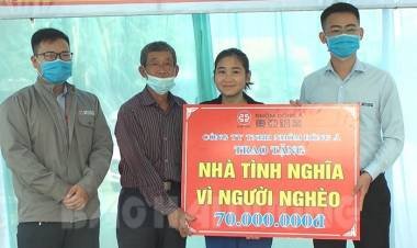 Chí Linh bàn giao 15 nhà "đại đoàn kết" cho hộ nghèo